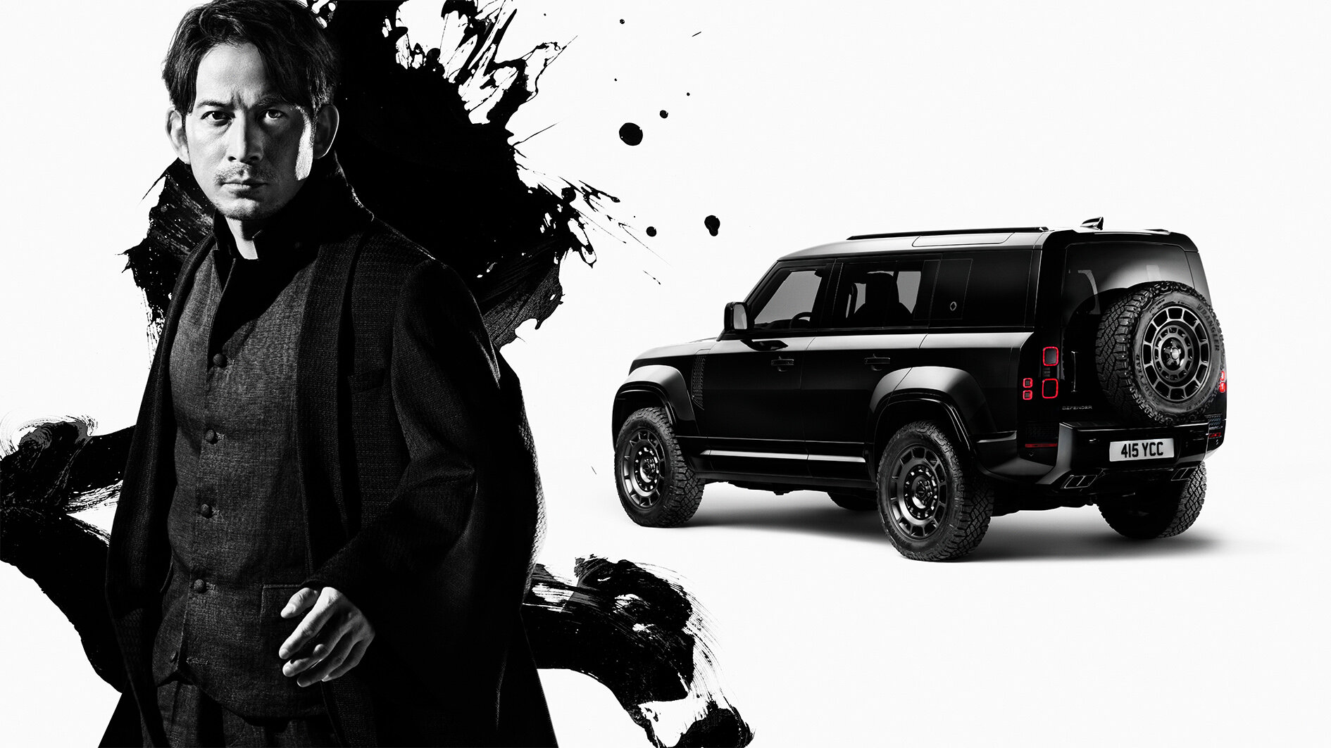 <p>LAND ROVER DEFENDER</p>